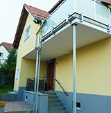Ferienwohnung mit separatem Hauseingang und kleinem Balkon